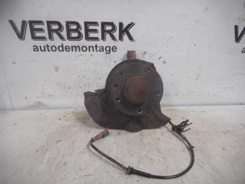 WIELNAAF RECHTS VOOR Opel Senator B (01-1987/12-1996), Bahnhofsplatz 65423 Rüsselsheim am Main, DE, Gebruikt, Opel, Opel Automobile GmbH