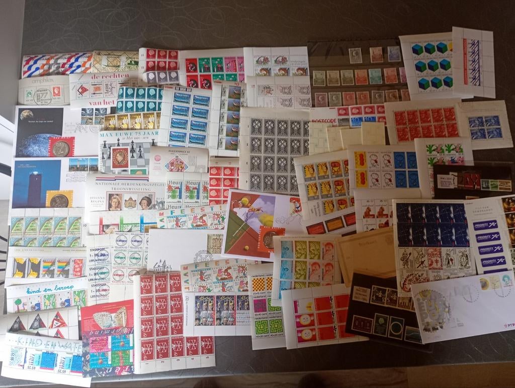 I6) grand lot de timbres néerlandais, Enlèvement ou Envoi