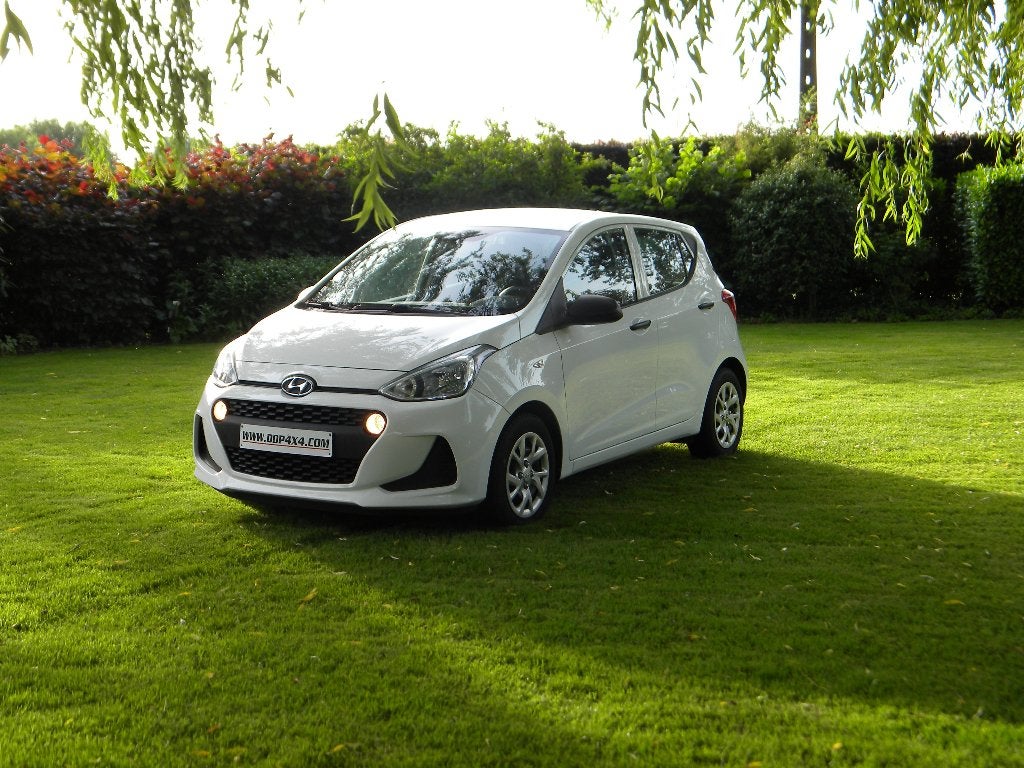 Hyundai I 10 2017 86000km 7000€ Garantie, Voorwielaandrijving, Testrit aan huis, Stof, https://public.car-pass.be/vhr/d3fd2ecb-7eb1-4d7b-8909-ddd2cf5dfc5