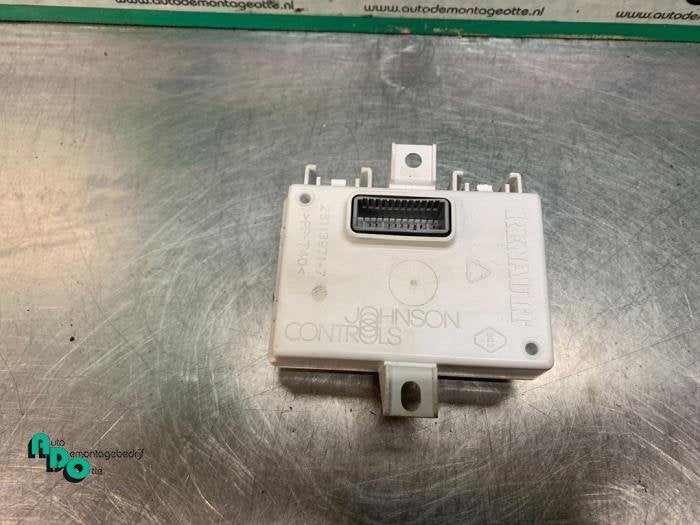 Navigatie Module van een Renault Clio (Clio 3 06-), Gebruikt, -, Renault, -