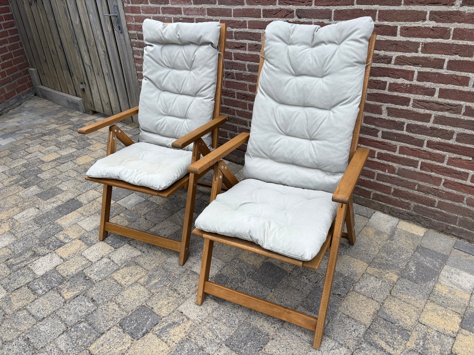 2 Acacia houten tuinstoelen met kussens, Tuin en Terras, Tuinstoelen, Ophalen, Zo goed als nieuw, Inklapbaar