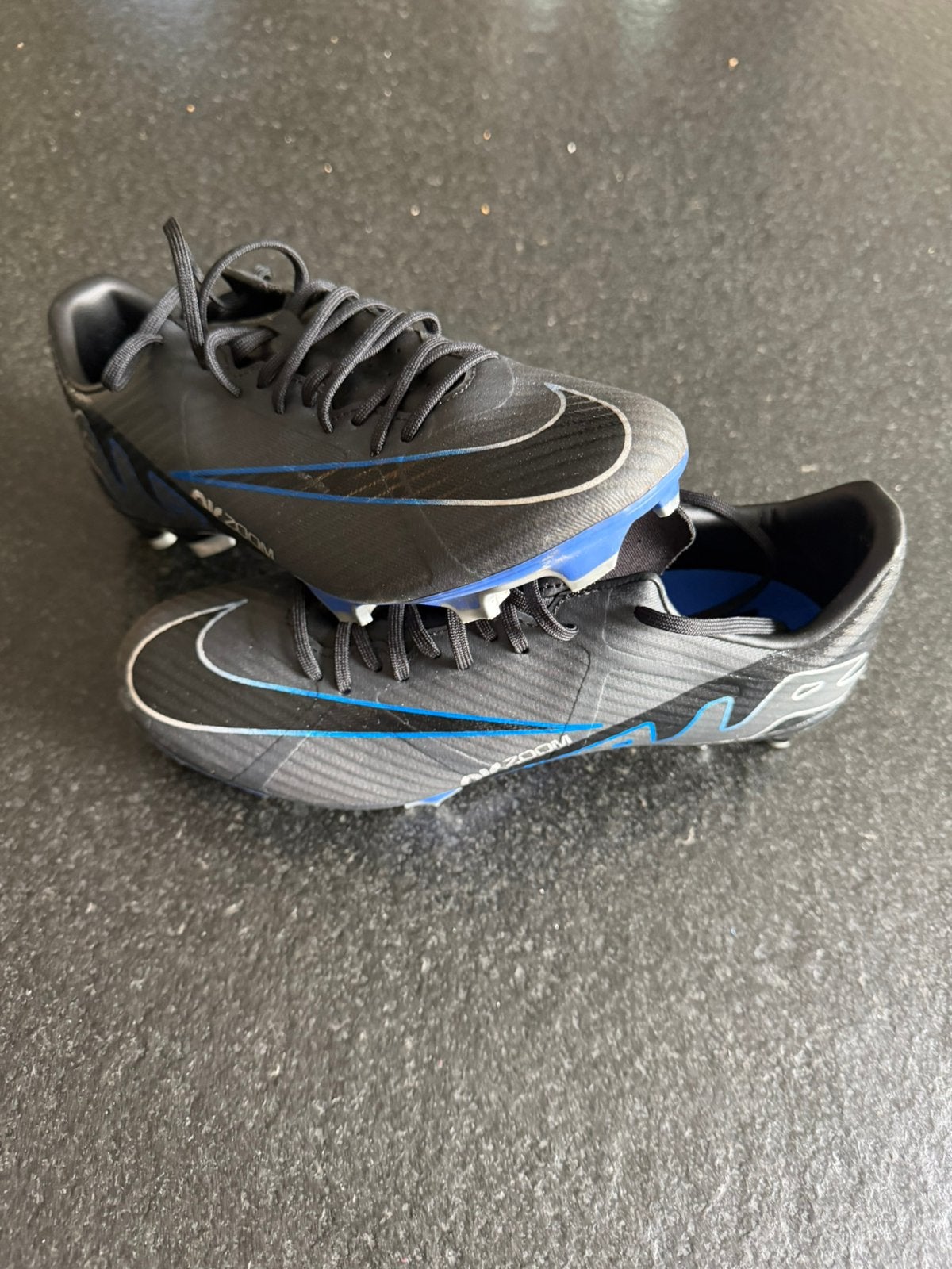 Voetbalschoenen maat 41, Enlèvement ou Envoi, Comme neuf