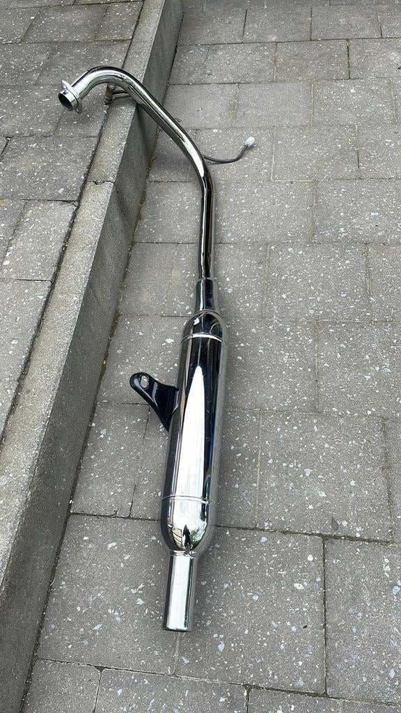 Bluroc bullit 125 orginele uitlaat, Motoren, Ophalen, Nieuw