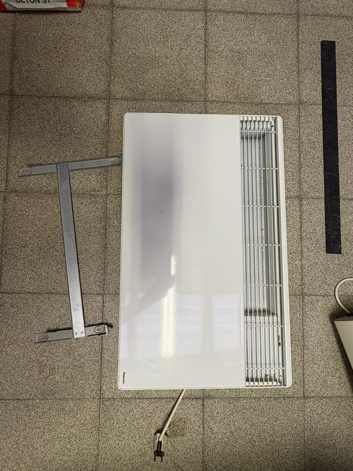 2x convectoren, Doe-het-zelf en Bouw, Ophalen, Zo goed als nieuw