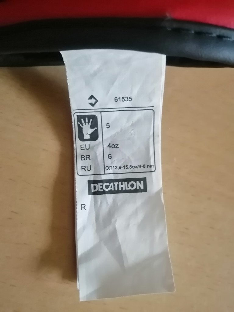 Gants de boxe enfant DECATHLON Outshock 4 oz (4 à 6 ans), Sports & Fitness, Enlèvement ou Envoi, Comme neuf, Gants de boxe
