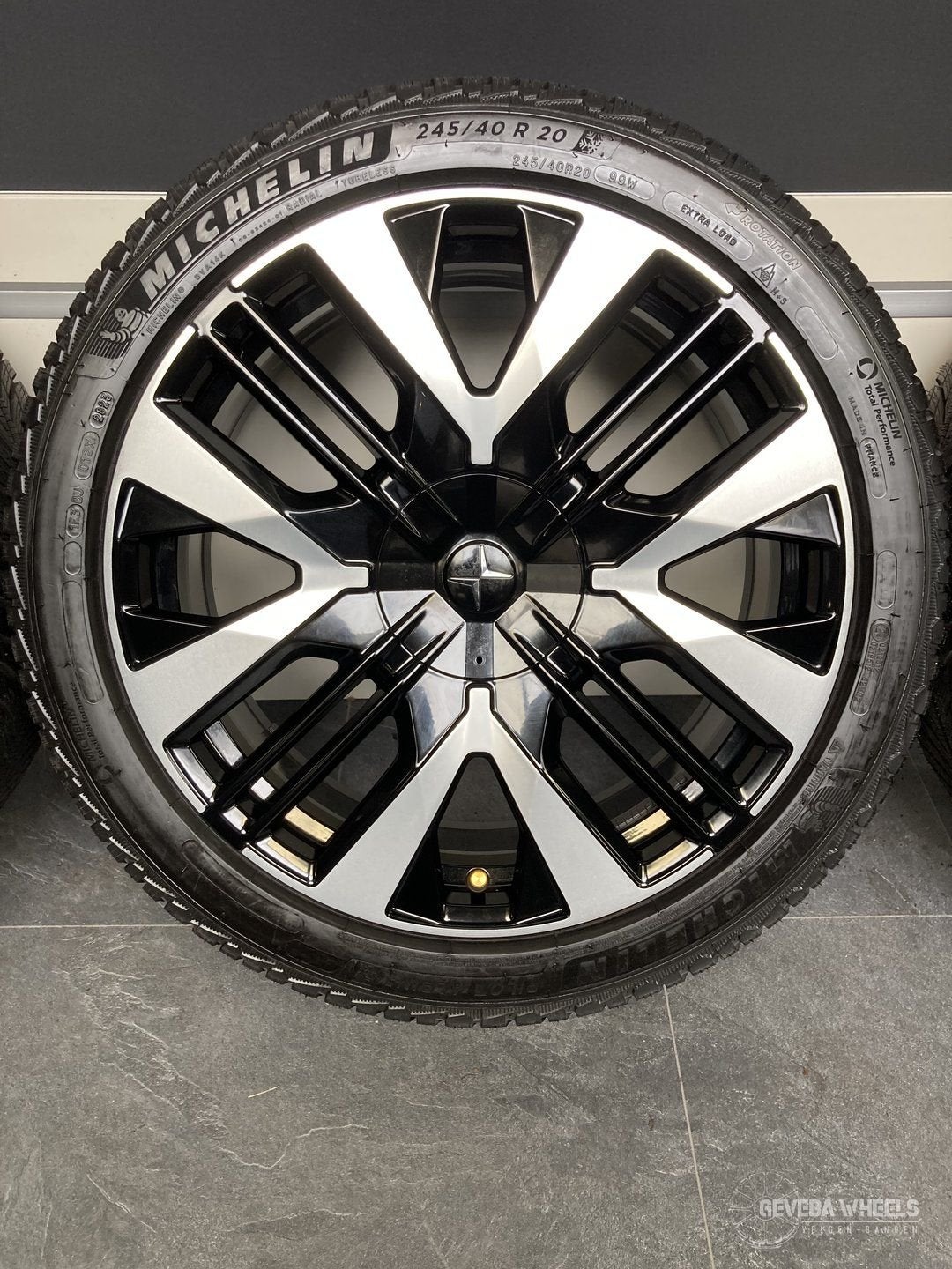 20” originele Polestar 2 velgen + winterbanden 5x108 3229489, -, -, Banden en Velgen, 20 inch