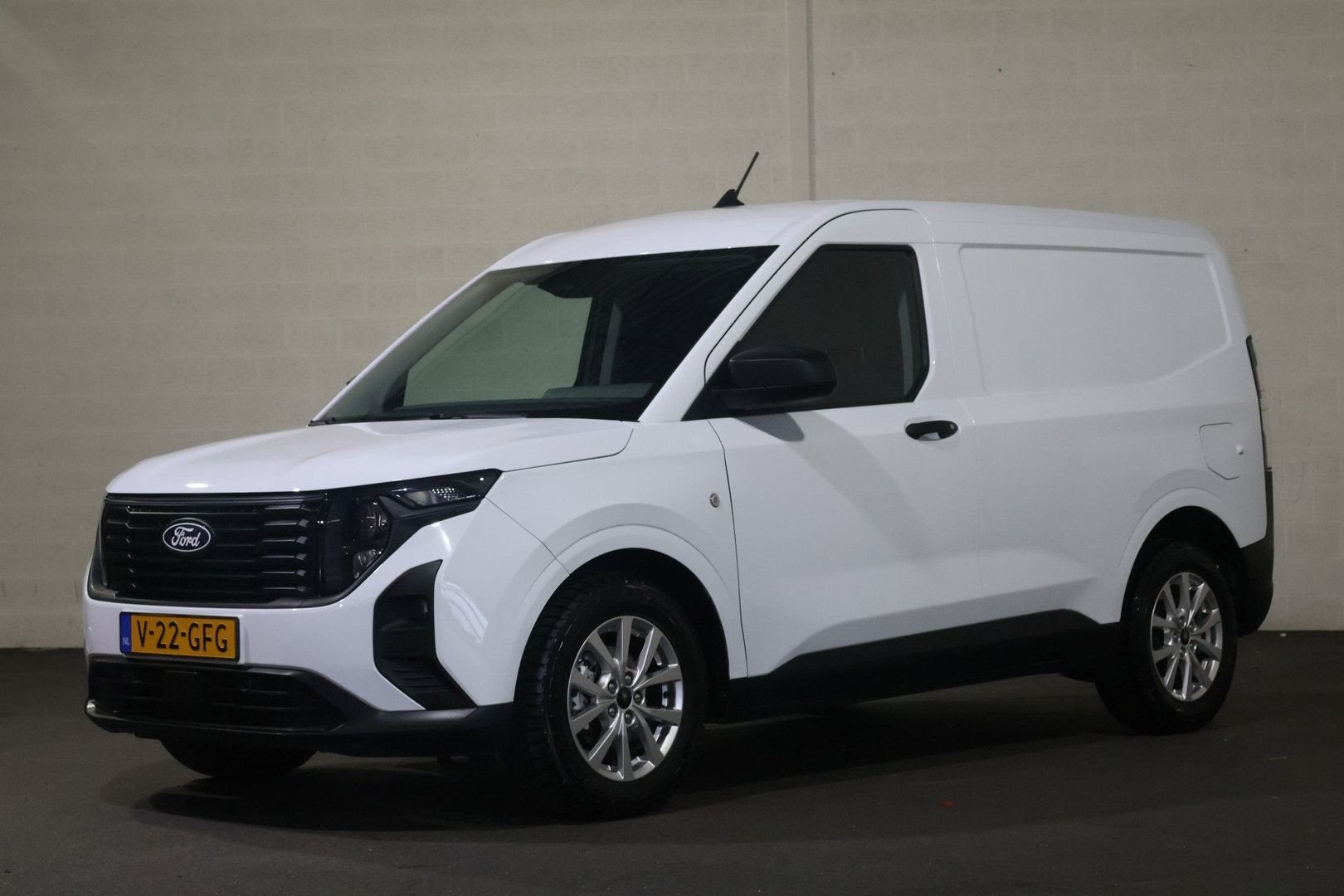 Ford Transit Courier 1.5 EcoBlue Trend Airco Camera, Autos, Achat, 139 g/km, Boîte manuelle, Diesel