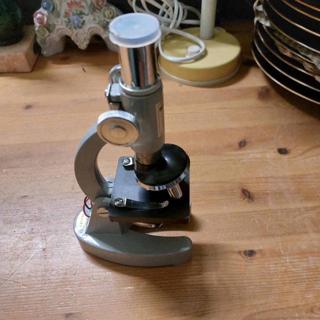 Microscope, Hobby & Loisirs créatifs, Loupes & Lampes loupes, Enlèvement