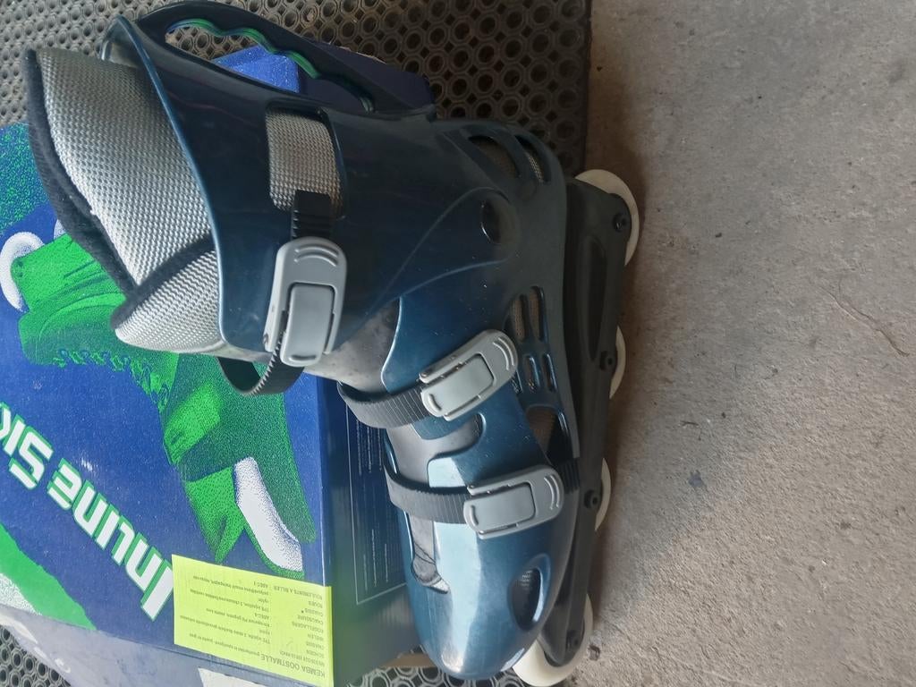 Nieuwe skeelers in de doos maat 46, Sport en Fitness, Skeelers, Ophalen, Nieuw, Inline skates 4 wielen