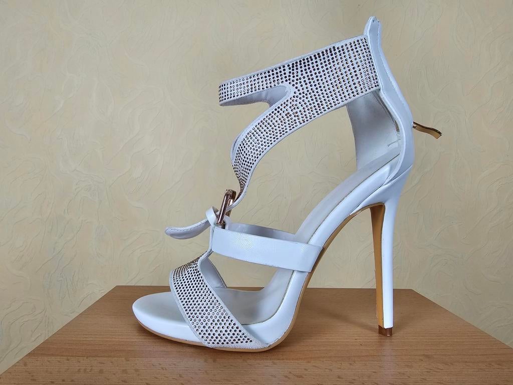 Superbes talons de créateur (fabriqués à la main), Vêtements | Femmes, Enlèvement