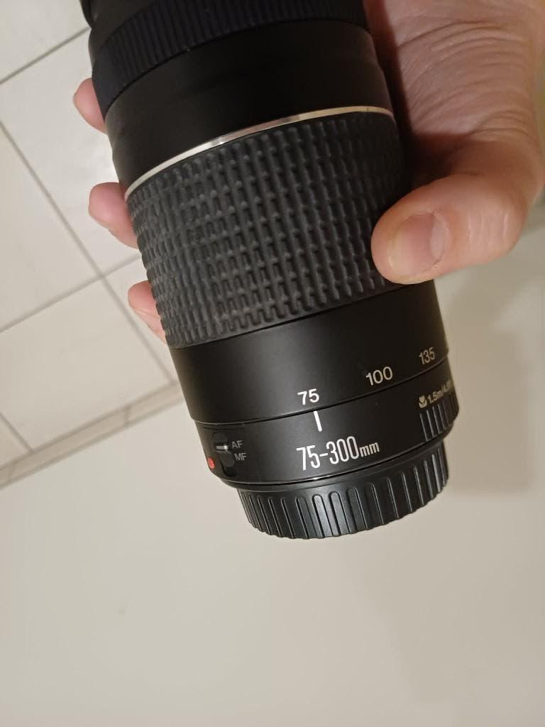 Canon zoom lens EF 75-300mm 1:4-5.6 III, Audio, Tv en Foto, Foto | Lenzen en Objectieven, Ophalen, Zo goed als nieuw, Telelens