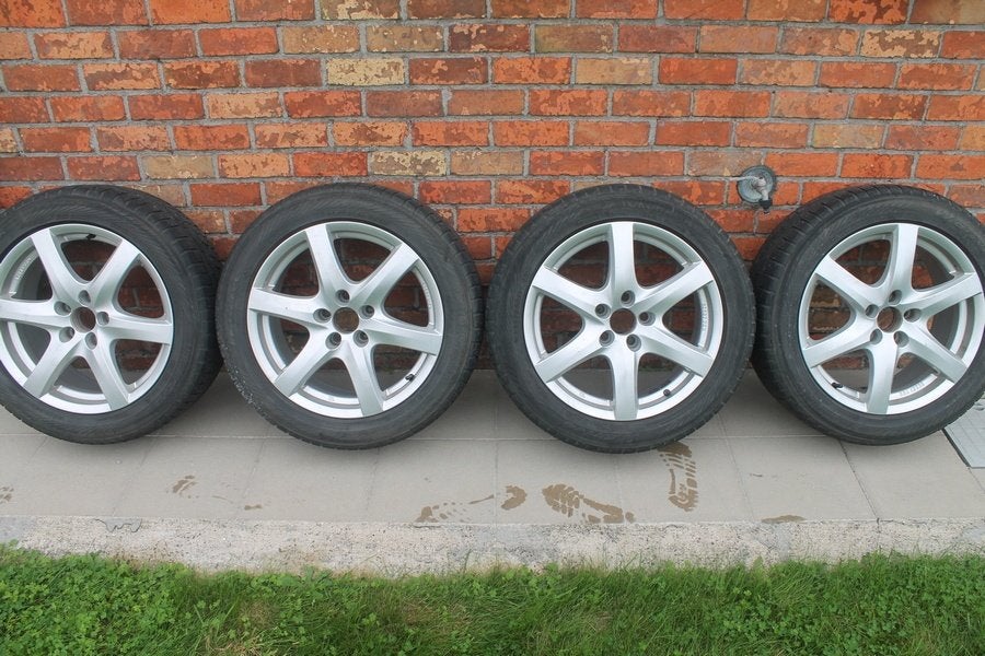 4 Winterbanden met velgen Audi A4 B8, Ophalen, Gebruikt, Velg(en), 17 inch