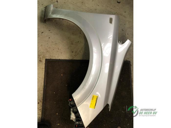 Scherm rechts-voor van een Opel Zafira, Auto-onderdelen, Carrosserie, Opel, Gebruikt, 3 maanden garantie, Ophalen of Verzenden