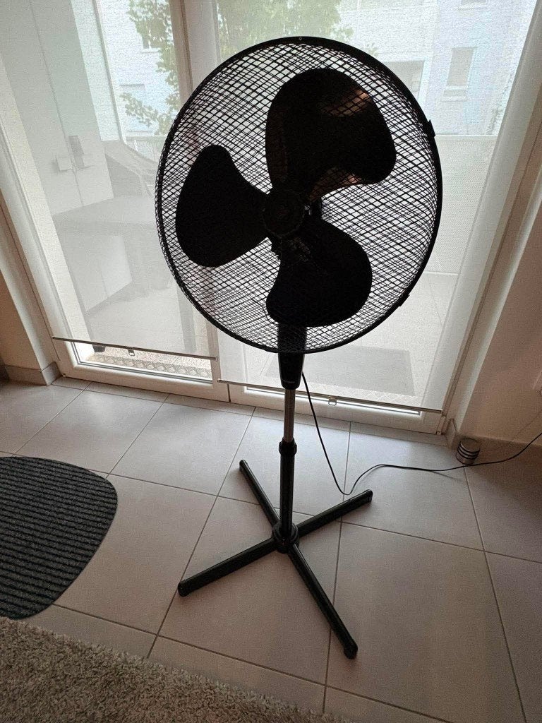 Ventilateur sur pied noir, Electroménager, Ventilateurs, Enlèvement, Comme neuf, Ventilateur de trépied