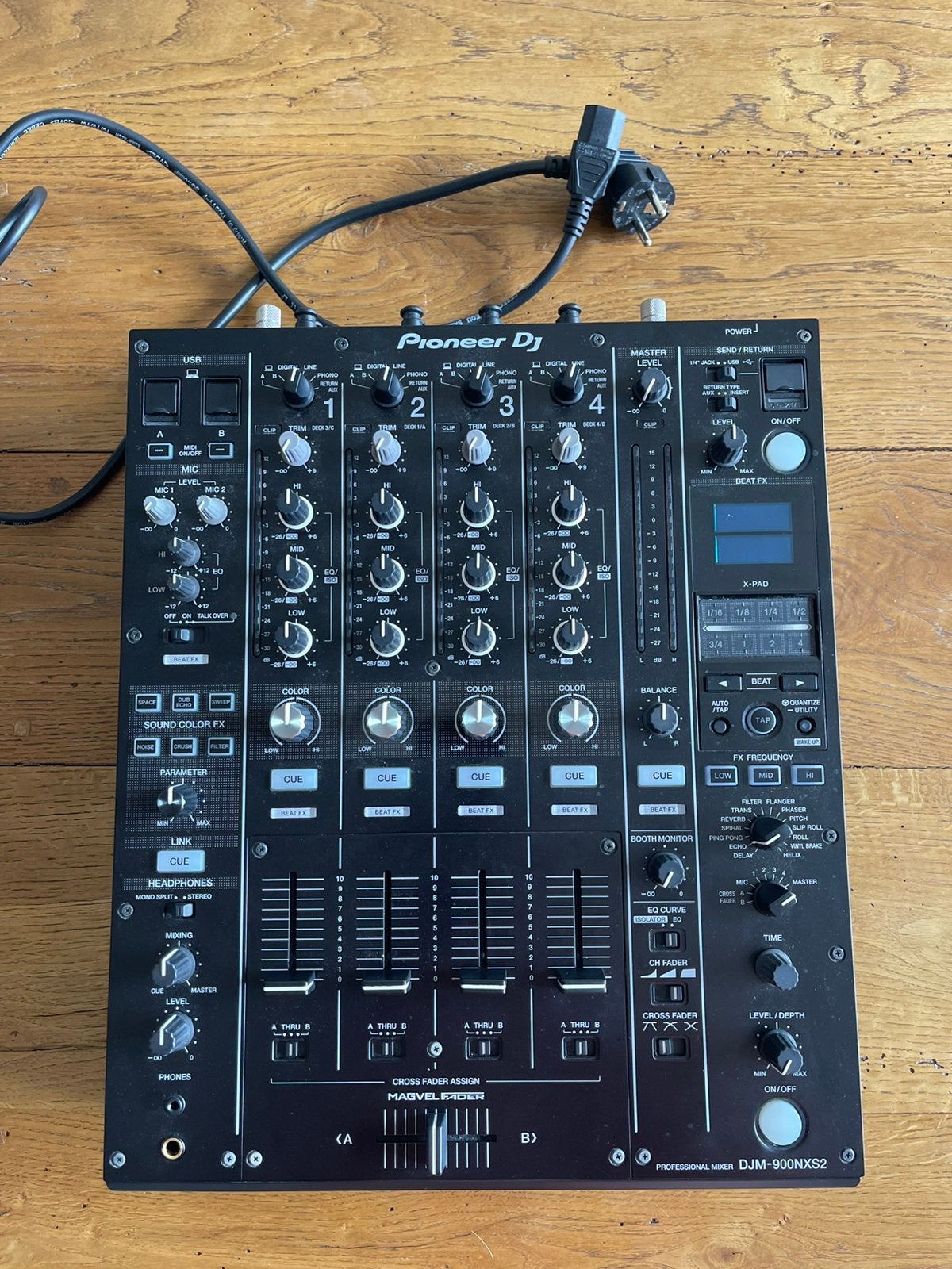 Table de mixage DJM-900-NXS2, Enlèvement ou Envoi, Comme neuf, Platine, Pioneer