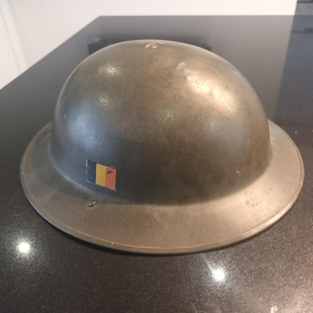 Helm belgisch leger jaren 50, Ophalen