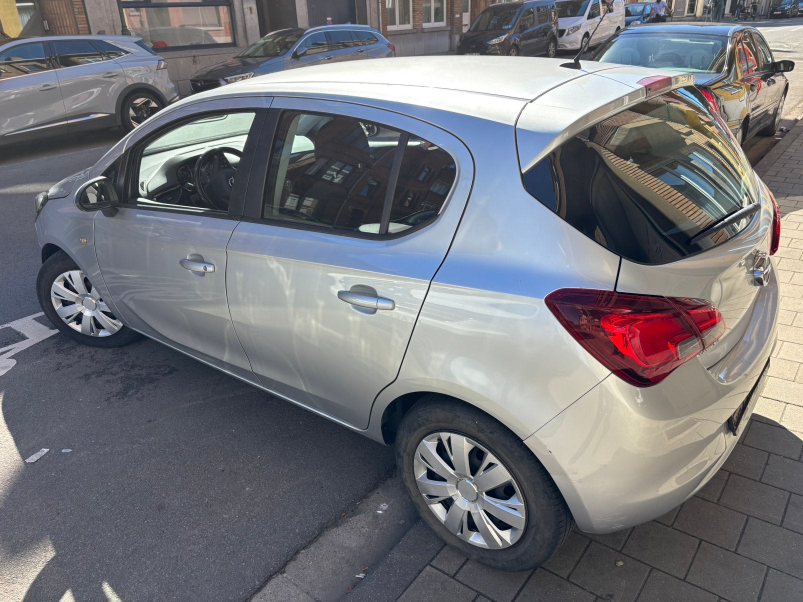 Opel CORSA 1.4 essence 2016, Argent ou Gris, Achat, Euro 6, Entreprise
