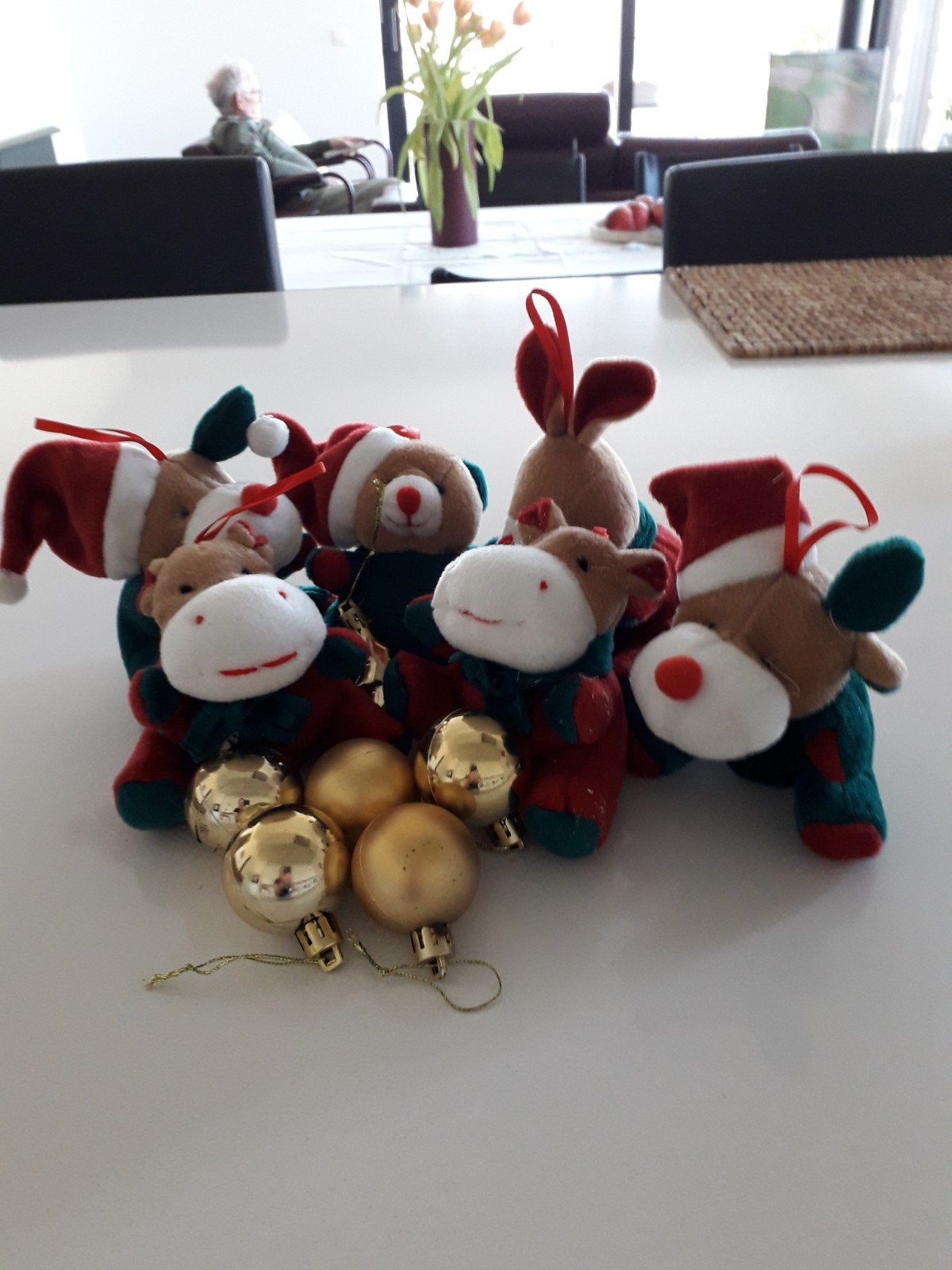 Kerst versiering, Ophalen
