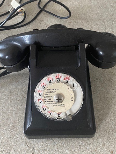 téléphone vintage PTT en bakélite noire (1964), Antiquités & Art, Enlèvement
