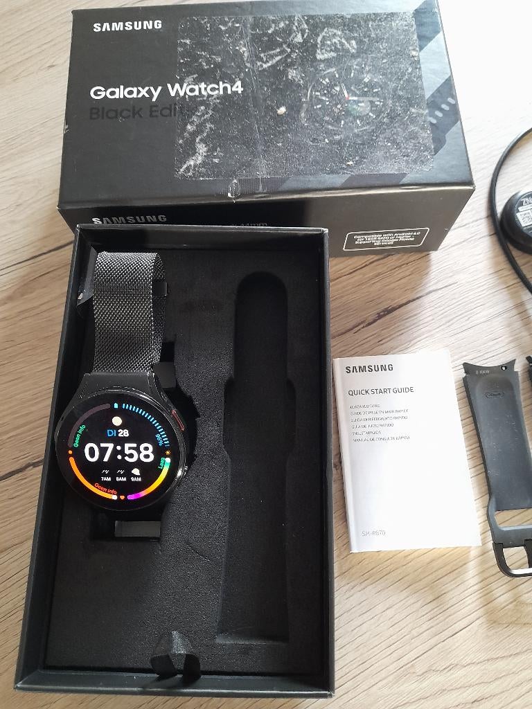 Samsung watch4, GPS, Ophalen of Verzenden, Zo goed als nieuw, Samsung
