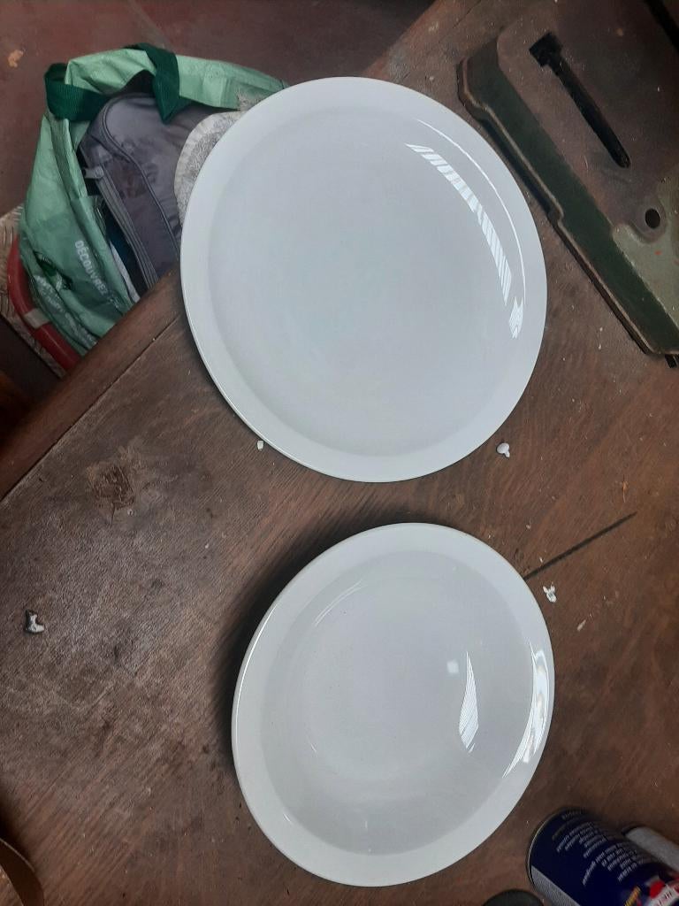 diepe en platte borden  20 en 24 cm  2x20 stuks, Huis en Inrichting, Keuken | Servies, Ophalen, Zo goed als nieuw, Porselein, Bord(en)