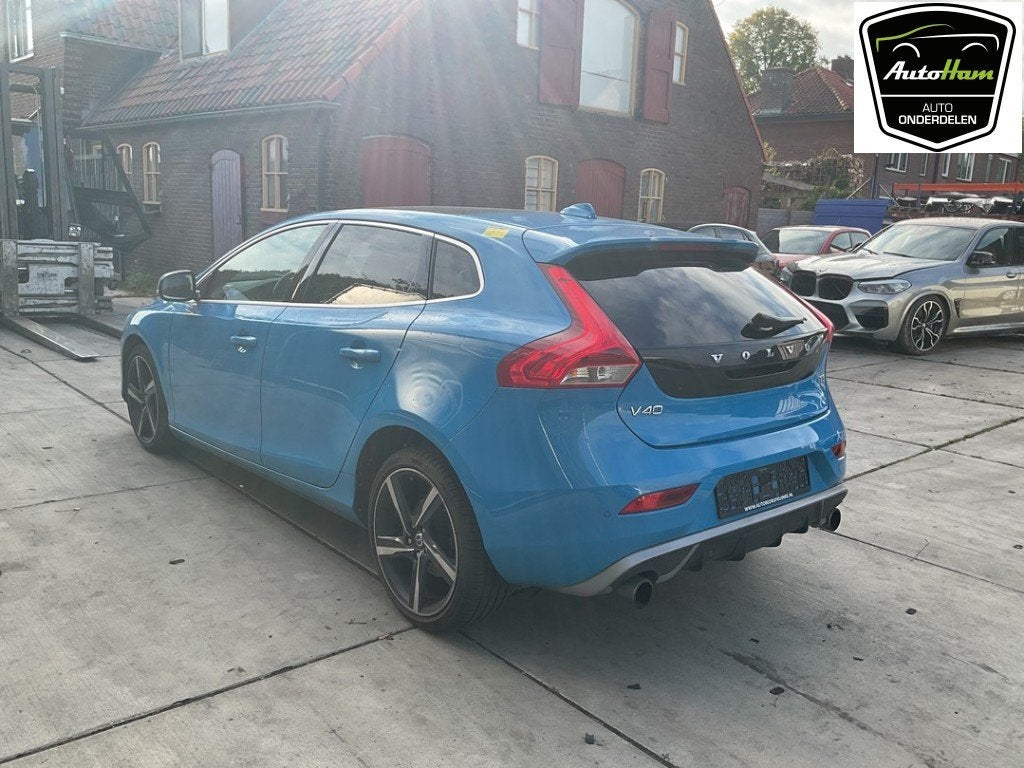 PARE-CHOCS ARRIÈRE Volvo V40 (MV) (|39820427|), Utilisé, Arrière, Volvo, Pare-chocs