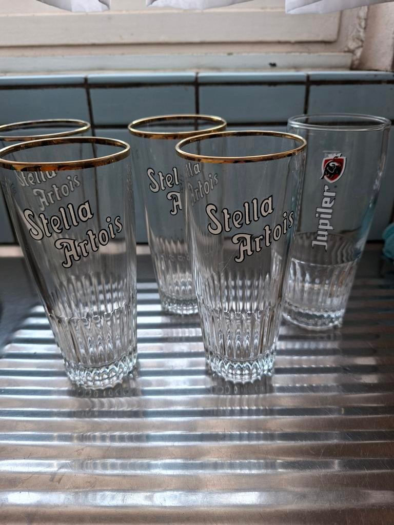 Bierglazen Stella Artois of Jupiler, Ophalen