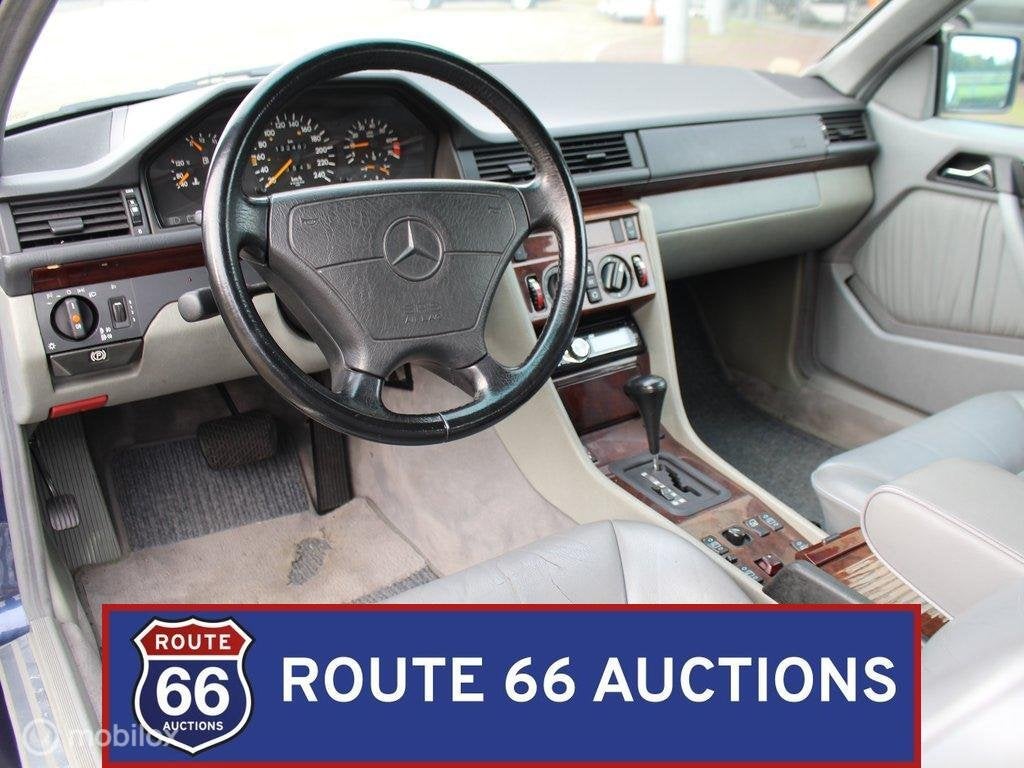Mercedes-Benz E 200 Cabriolet | 1995 | Route 66 Auctions, Achat, Entreprise, Boîte manuelle, Autre carrosserie