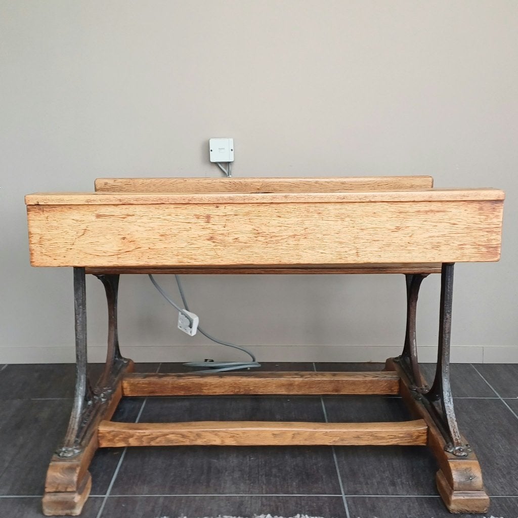 Retro bureau, Ophalen