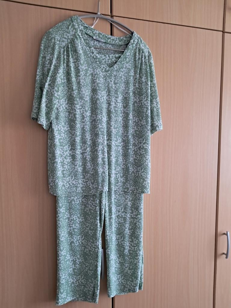 Bloes en broek .100% viscose ., Ophalen, Maat 38/40 (M)