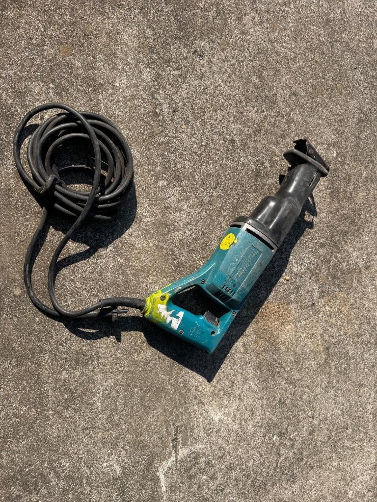 Scie alternative/scie sabre Makita JR3000 590 W, Moins de 600 watts, Scie sabre, Enlèvement, Makita