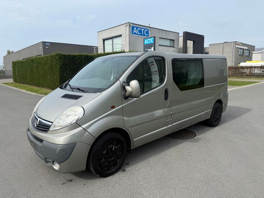 Opel Vivaro 2.0 Dubbel Cabine , 2012 , 360.000 KM, Euro 5, Bedrijf, Te koop, Opel