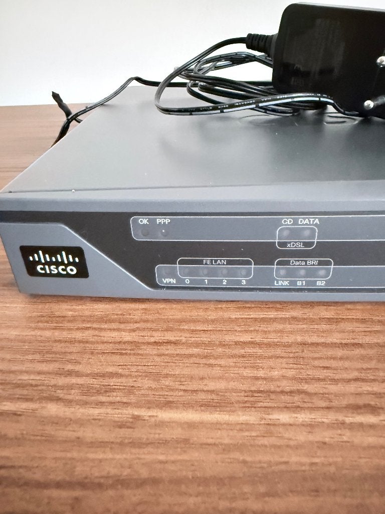 Cisco 800 serie - Router, Télécoms, Enlèvement ou Envoi, Reconditionné, Modem