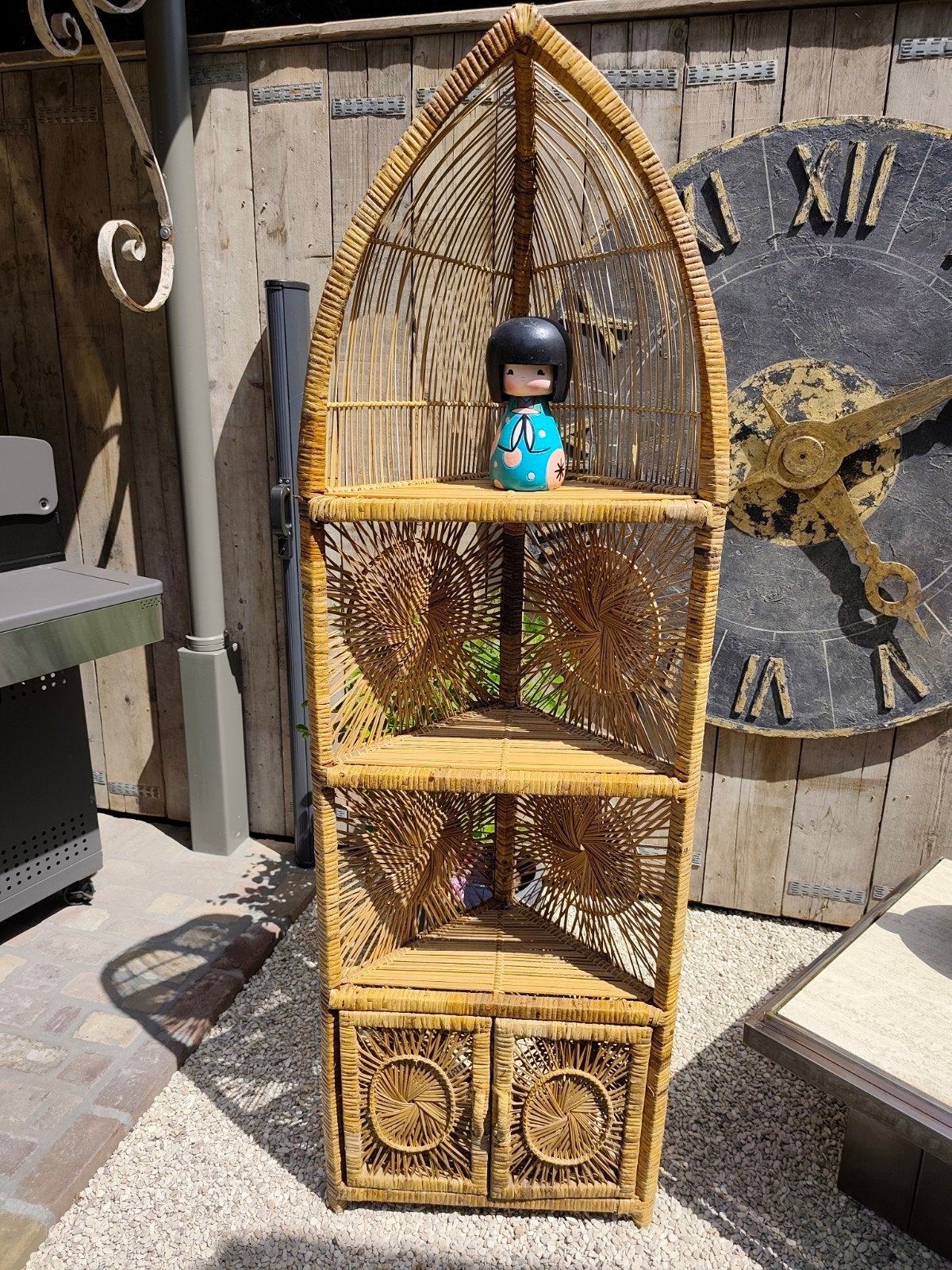 Vintage rotan kast, Ophalen