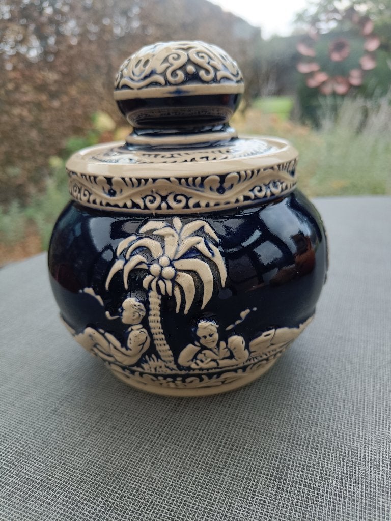 Antieken tabakspot. Ontwerper: Marzi & Remy. Oud kobaltblauw, Antiquités & Art, Antiquités | Céramique & Poterie, Enlèvement ou Envoi