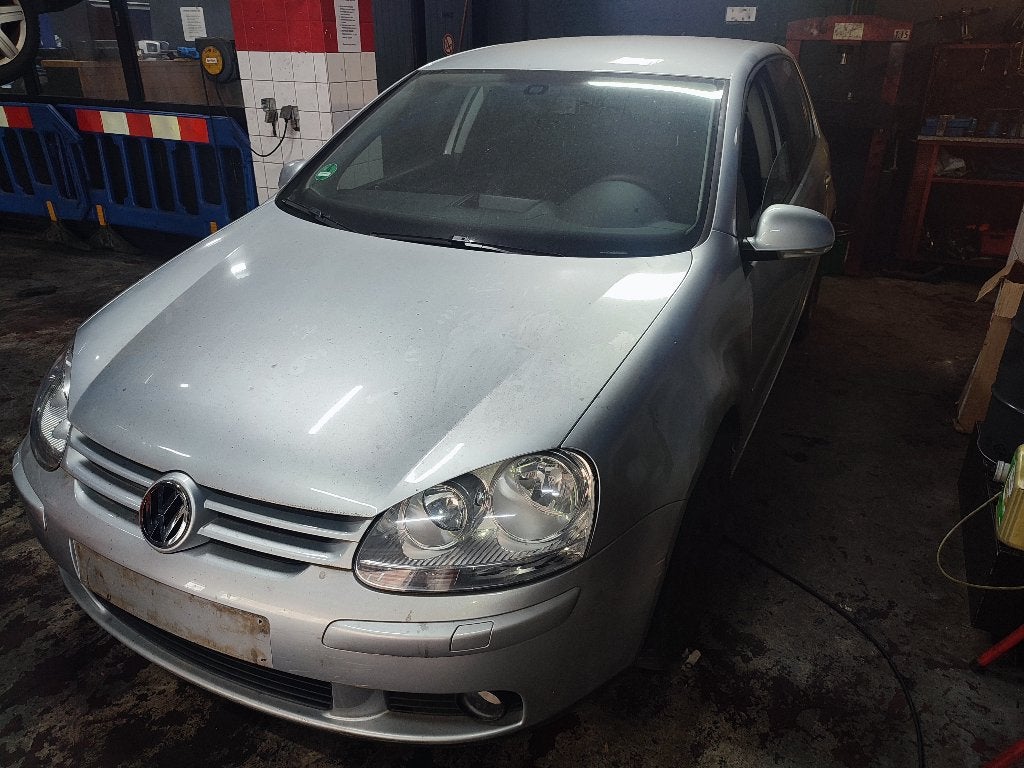 VW Golf 5 1.6, Auto's, Volkswagen, Voorwielaandrijving, Stof, Zwart, 1600 cc