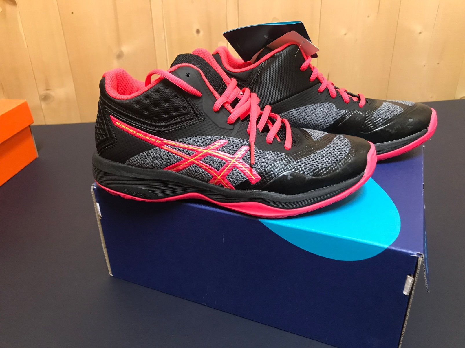 Nieuwe Asics sportschoenen, Sports & Fitness, Enlèvement ou Envoi, Asics