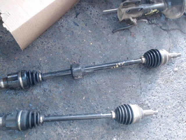 Cardan droit Nissan Pixo 1.0i 50kw 2009-2013 LP/15675, Enlèvement, Utilisé, Nissan