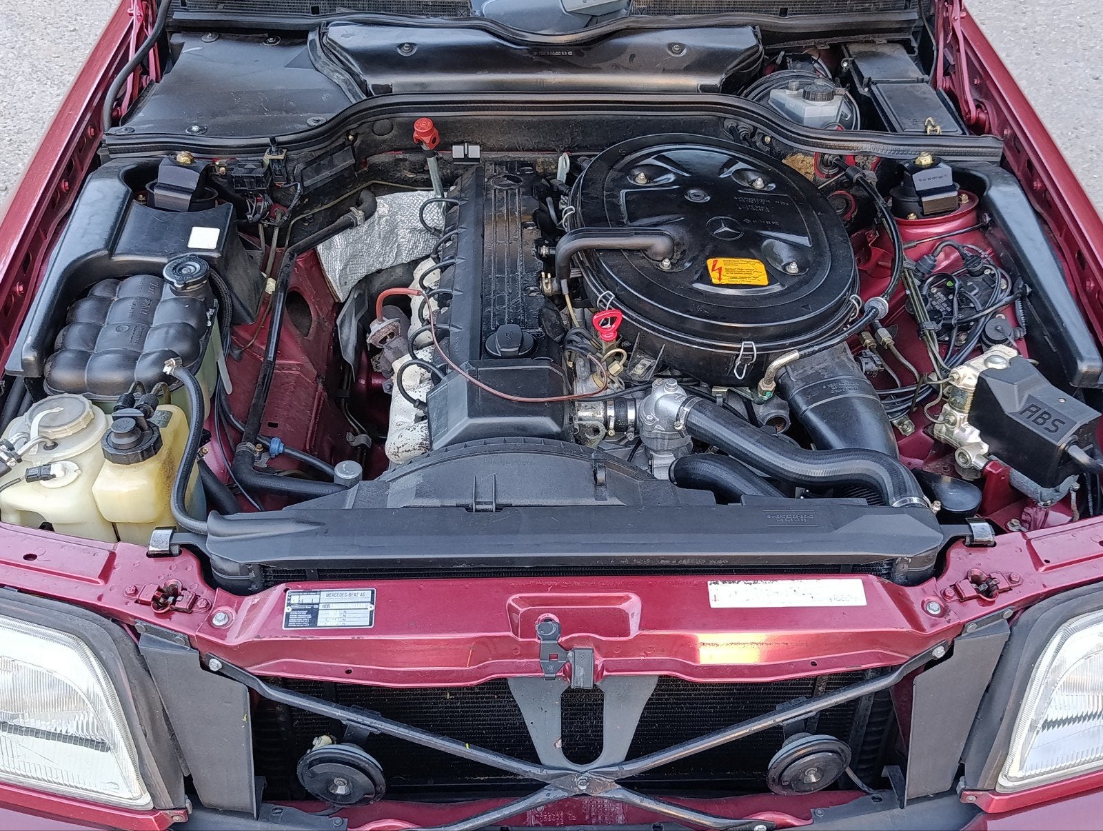 Mercedes-Benz 300 SL cabriolet R129 uit 1989, foto 12