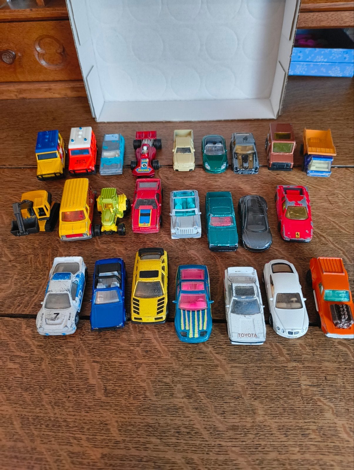 24 Matchbox Majorette, Enlèvement ou Envoi