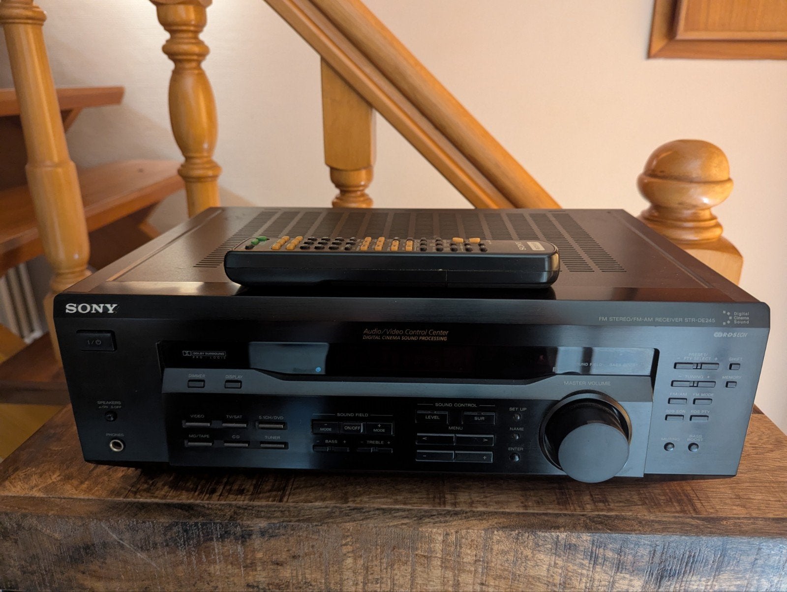 Sony stereo receiver str- de245

160 watt
frequentie respons, Audio, Tv en Foto, Versterkers en Ontvangers, Ophalen, Stereo, Sony