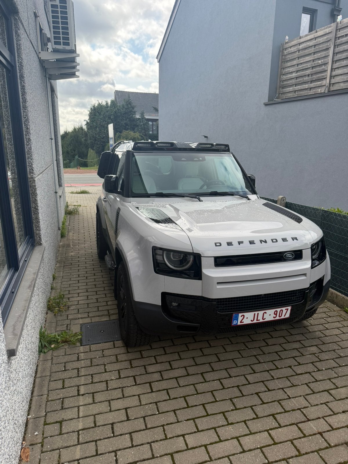DEFENDER 90 D200 – 2026 – 13.000 KM – UTILITAIRE – TVA, Autos, Cuir, Achat, Entreprise, Noir