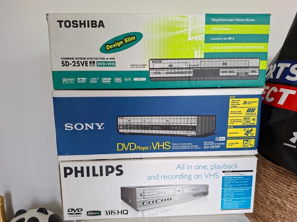 DVD et magnétoscope neufs, non utilisés, Enlèvement