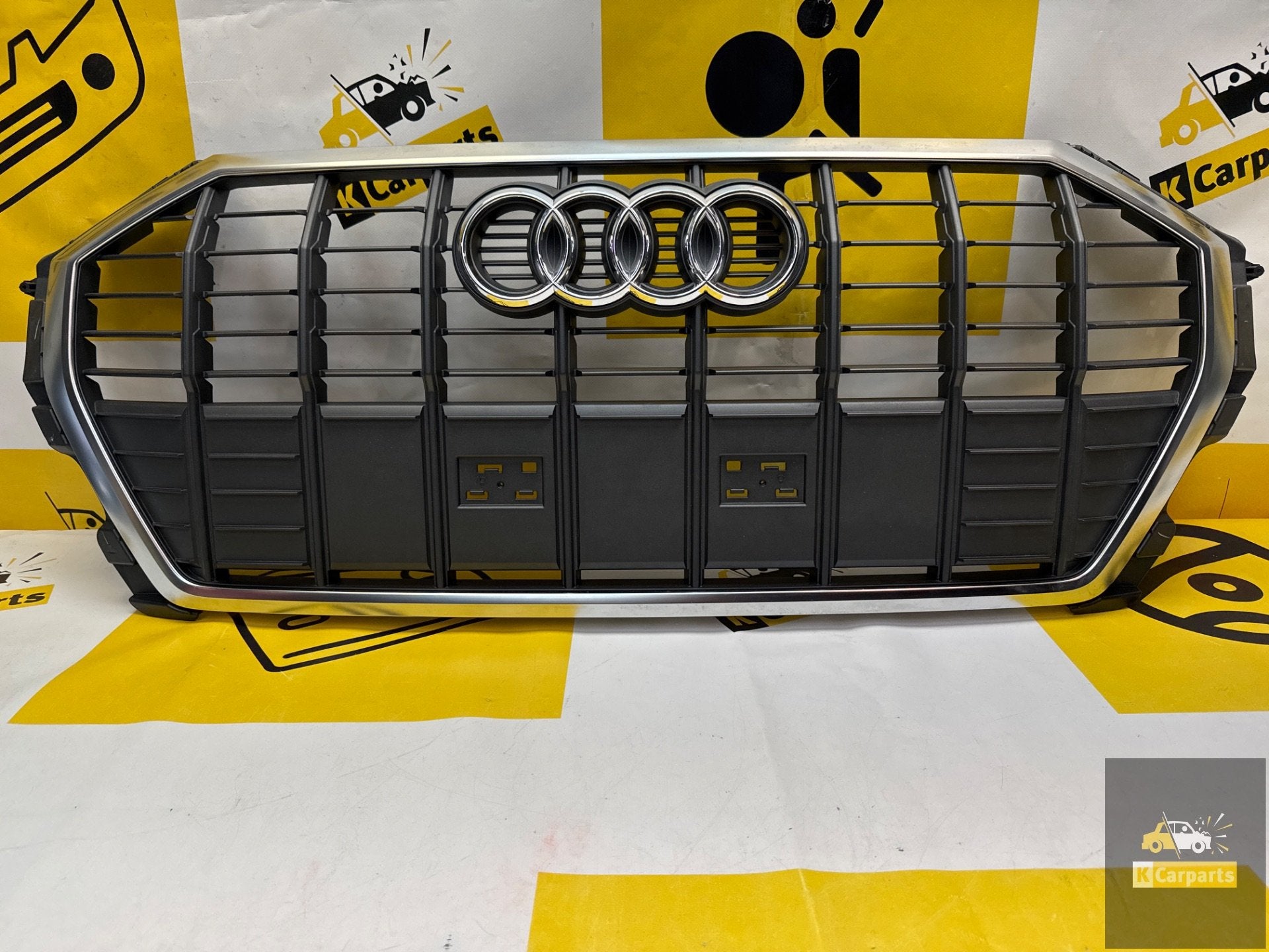 Q3 F3 83A S-LINE GRILL Calandre d'origine NEUVE 83A853651, Autos : Pièces & Accessoires, Carrosserie & Tôlerie, Info@fabrikant.eu
