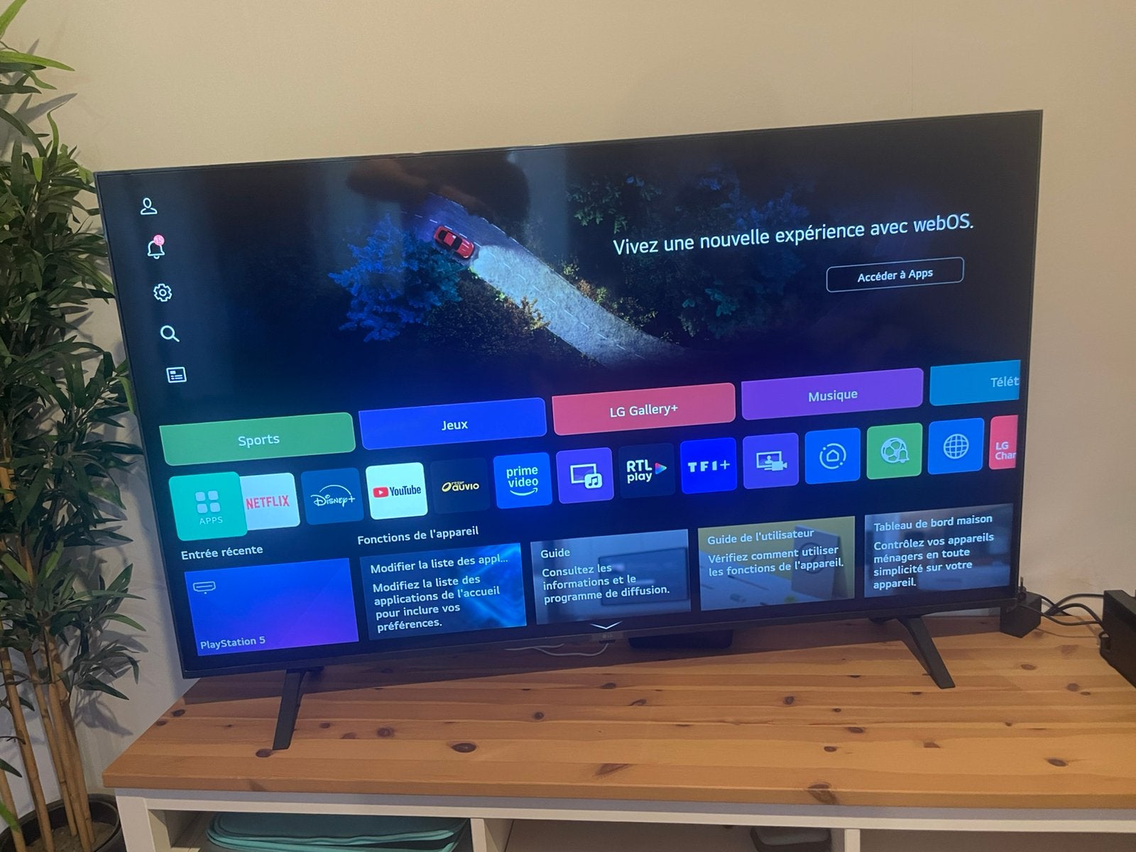 LG 55 inch smart-tv met 4K, Audio, Tv en Foto, Televisies, Ophalen, Zo goed als nieuw, LG, Smart TV