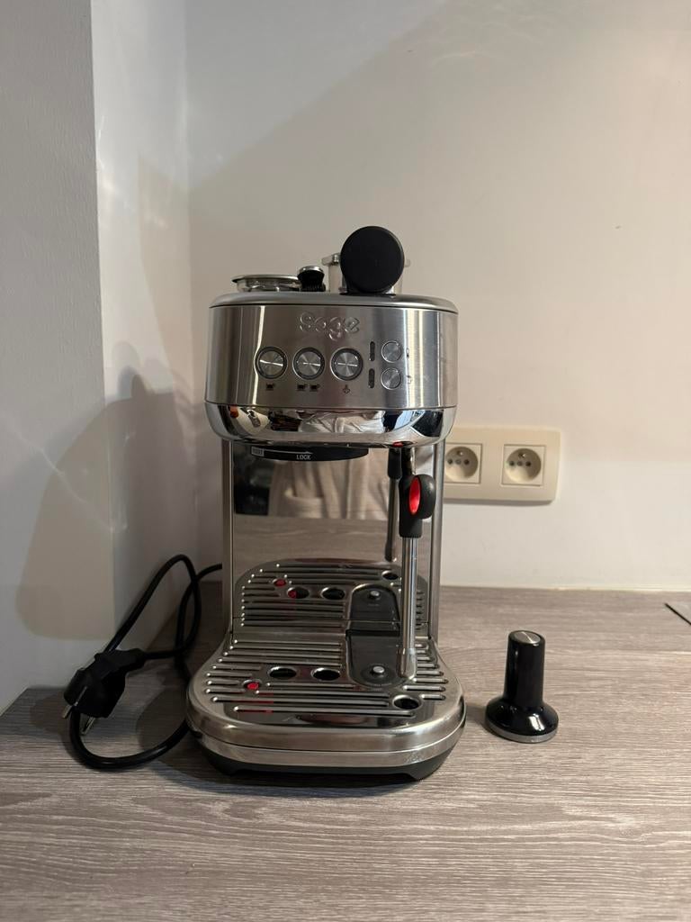 SAGE BAMBINO PLUS (RVS). nieuwprijs €529, Elektronische apparatuur, Koffiezetapparaten, Ophalen, Afneembaar waterreservoir, Espresso apparaat