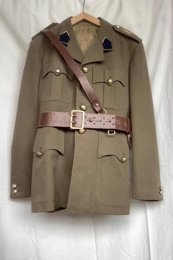 ABL 8TTr officiersjas uit de jaren 50/60 met riem Sam Browne, Ophalen, Landmacht, Kleding of Schoenen