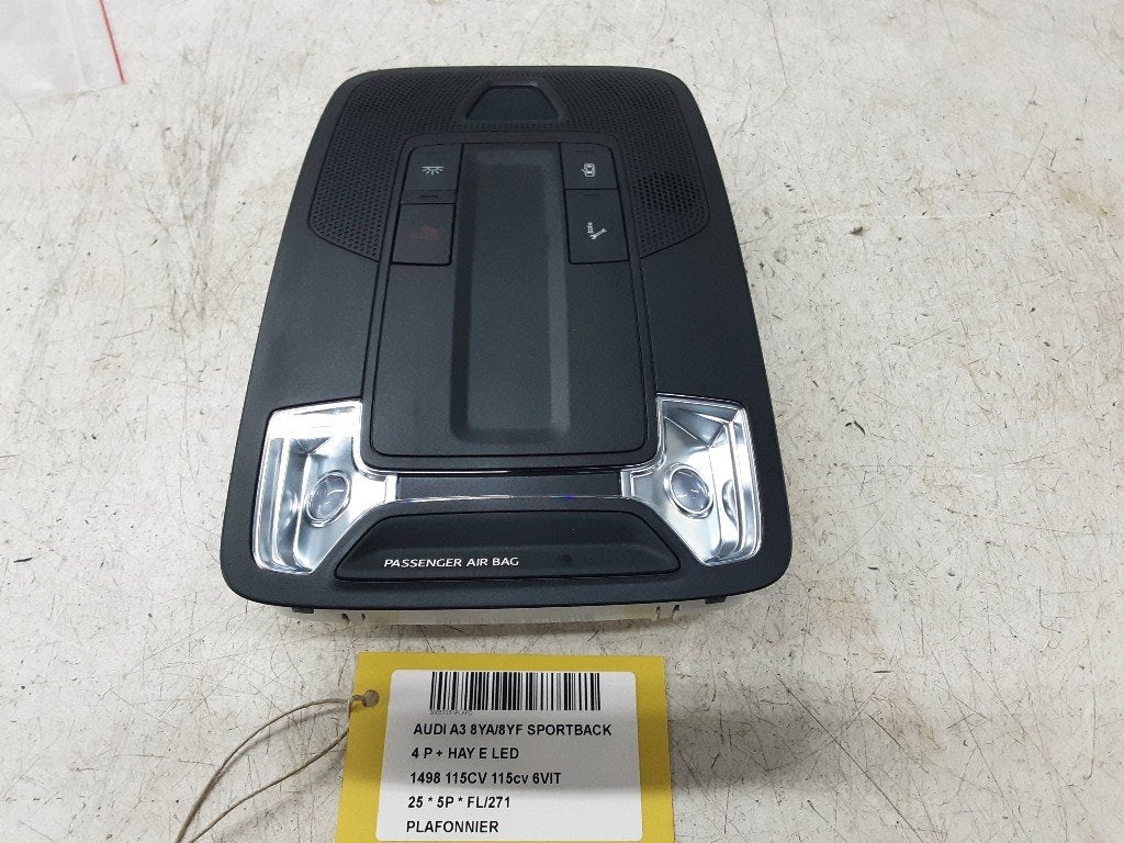 ECLAIRAGE DE PLAFONNIER A3 Sportback (8YA) (8Y0947135L), Auto-Union-Straße  1,
85057  Ingolstadt, DE, Info@audi.de, Audi, Utilisé