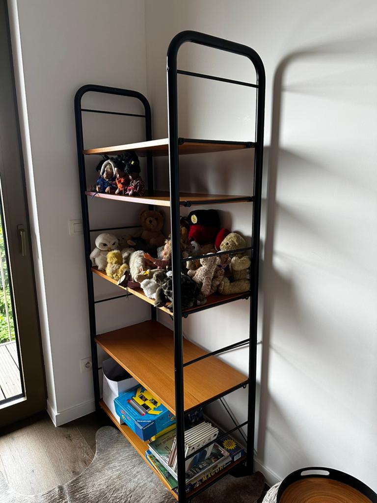 Rekje met 5 planken, Ophalen, Zo goed als nieuw