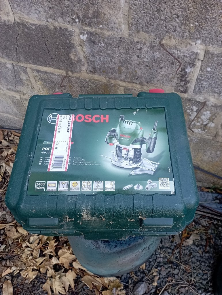 a vendre bonne defonceuse bosh, Bricolage & Construction, Enlèvement, Comme neuf, Autres types, Bosch
